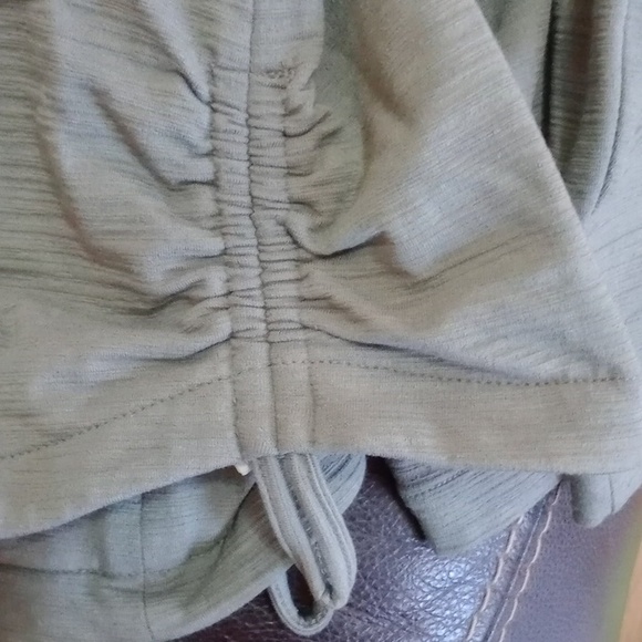 Lightweight Green Jacket - Picture 5 of 5